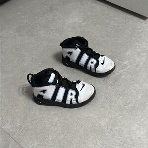 Nike Black and White Sneakers Bold Design